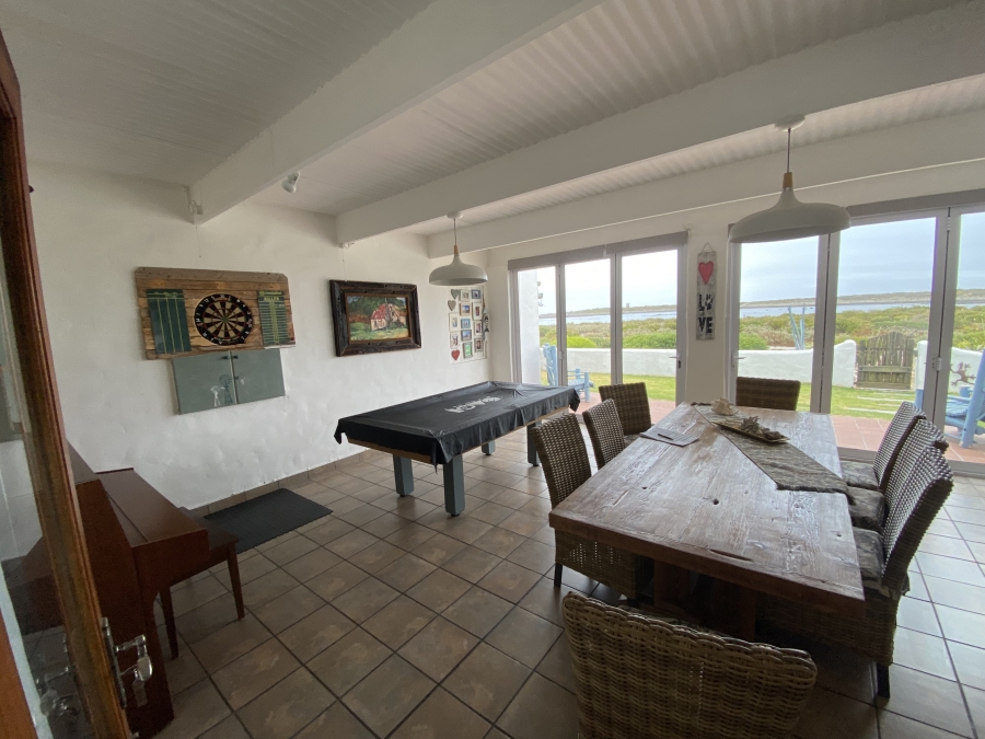 4 Bedroom Property for Sale in Jacobsbaai Western Cape